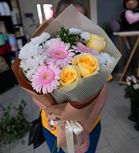 Букет цветов из:  Герберы, Розы и Хризантемы в Сейме